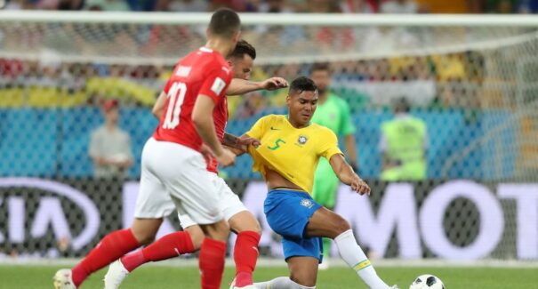 Brasil tenta vencer a Suíça pela primeira vez em uma Copa do Mundo