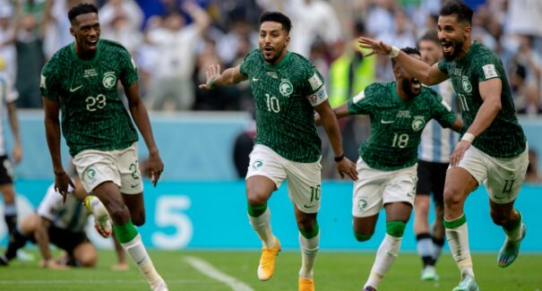 Primeira zebra: Arábia Saudita bate Argentina de Messi na Copa do Catar