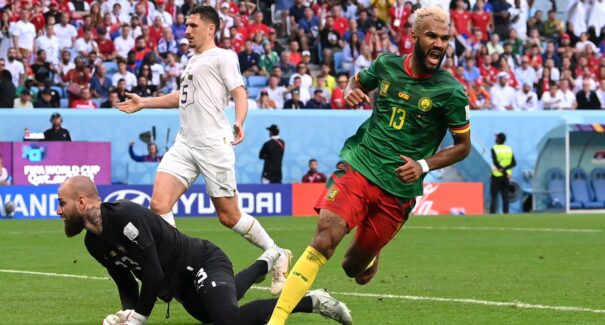 Jogo intenso entre Camarões e Sérvia termina em empate por 3 a 3