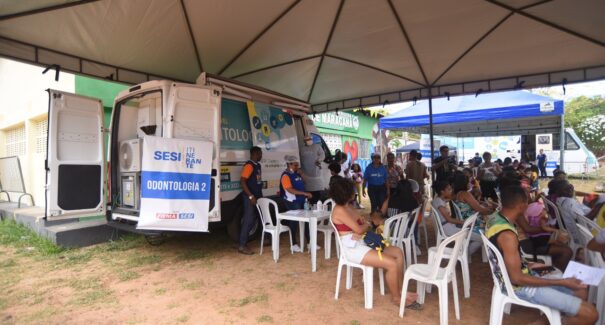 O SESI Itinerante promove atendimento médico na Comunidade do Maracanã