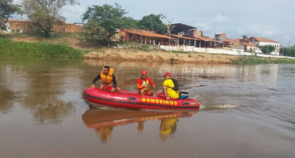 Jovem desaparece no Rio Mearim ao tentar fugir de assalto
