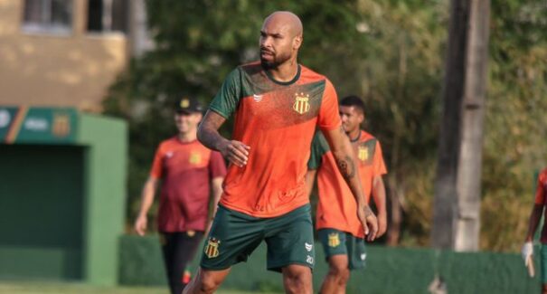 Zagueiro Paulo Sérgio não fica no Sampaio para temporada 2023