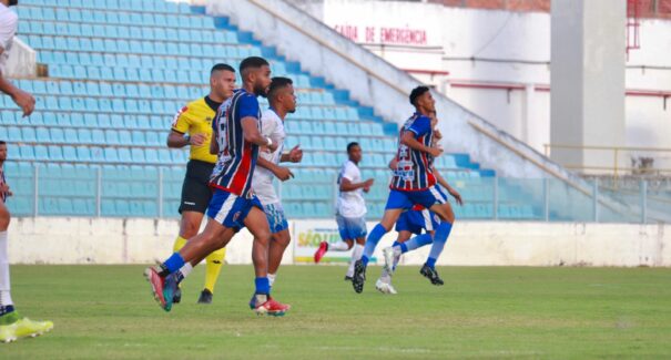 Tuntum bate o MAC e larga na frente na decisão da Copa FMF