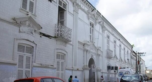 Hospital Santa Casa de Misericórdia recebe usina de geração de energia solar