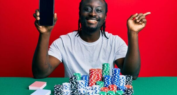Vai jogar Poker Online ou Offline?; Saiba qual é o melhor para você