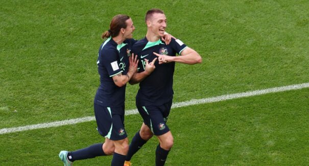 Austrália supera goleada da França na estreia da Copa e ganha da Tunísia