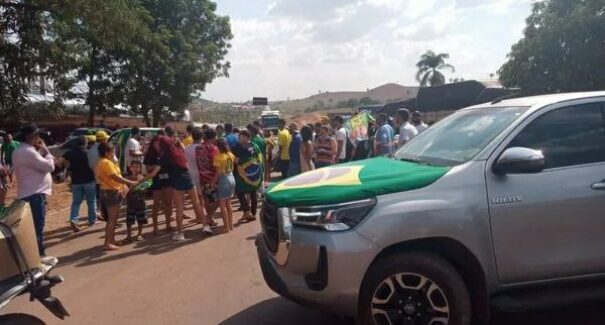 Governador Carlos Brandão confirma atuação da PM em desbloqueio de rodovias