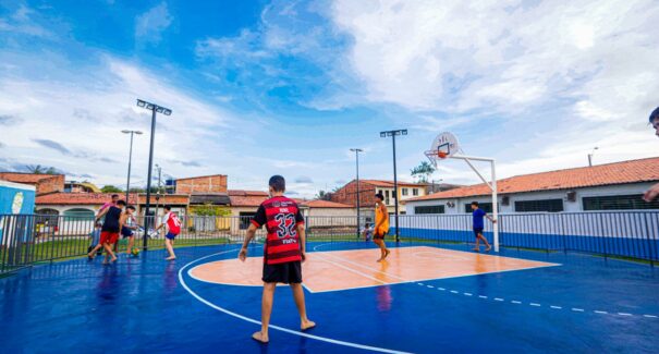 Brandão entrega praças, escolas e obras de pavimentação em bairros de São Luís