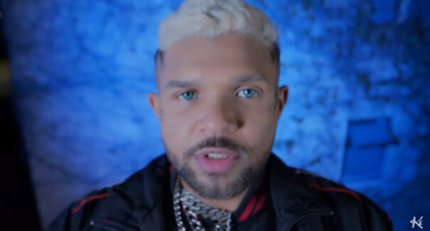 Cantor e compositor Gabriel Sebastian lança videoclipe “Sidro” no canal KondZilla