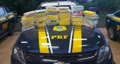 Veículo é apreendido transportando 54kg de droga, em Açailândia