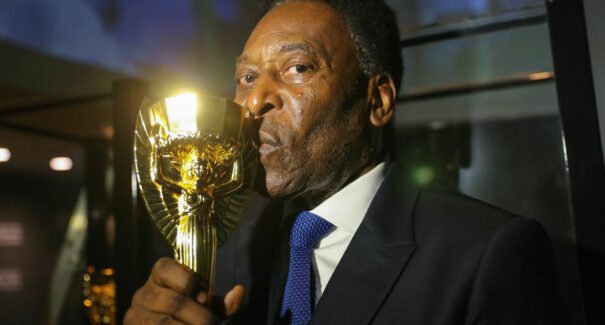 Pelé não responde mais a tratamento e está em cuidados paliativos