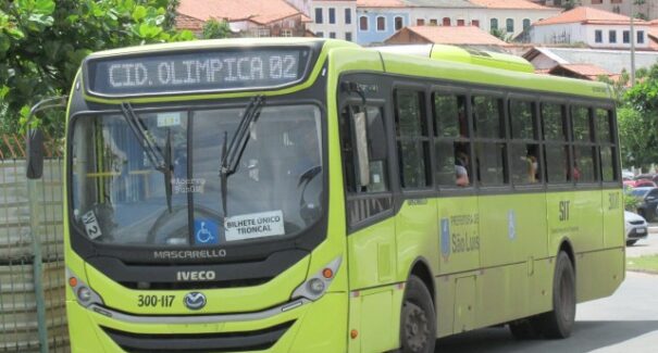 Em São Luís, rodoviários fazem paralisação por atraso do 13º