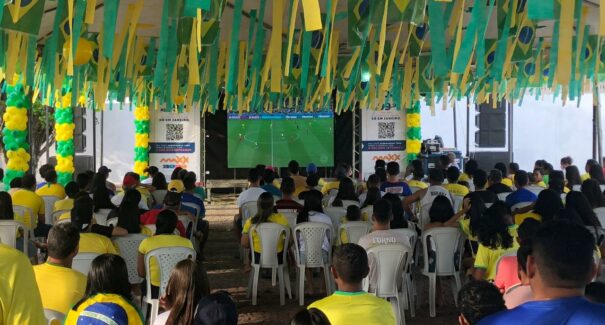 Cidade de Santa Inês ganha arena e transmite jogos da copa para população