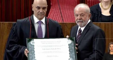 “Vocês ganharam esse diploma” diz Lula durante cerimônia no TSE