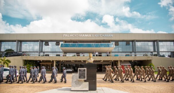 Guarda de Honra treina para cerimônia de posse de Carlos Brandão