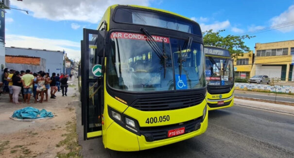 Homem suspeito de assalto a ônibus é morto por um policial militar, em São Luís