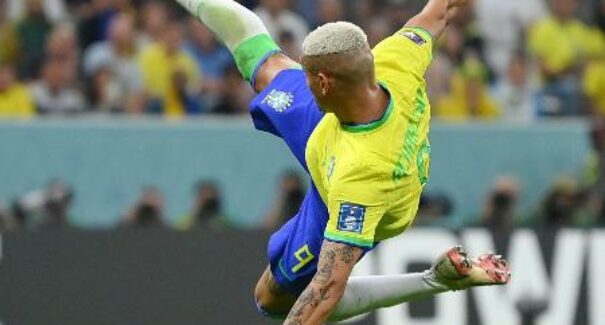 Gol de voleio de Richarlison ganha como mais bonito da Copa do Catar