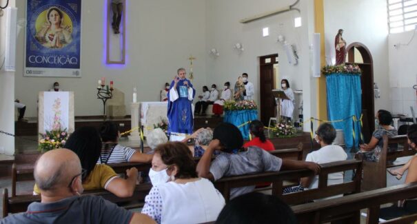 Dia de celebrar Nossa Senhora da Conceição