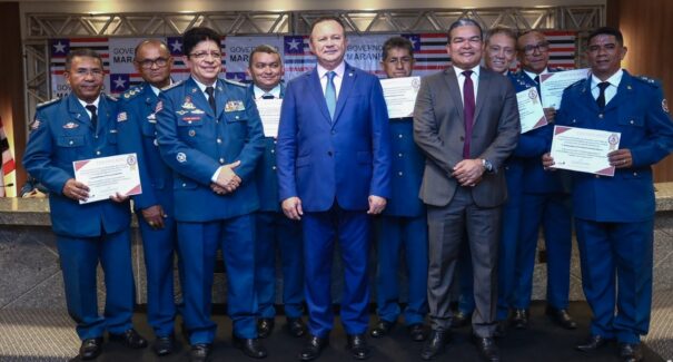 Carlos Brandão recebe medalha Alferes Moraes Souto do CBMMA