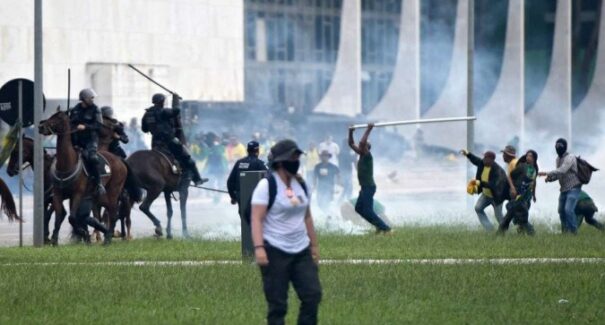 Iniciativa consegue assinaturas necessárias para instaurar CPI de atos antidemocráticos