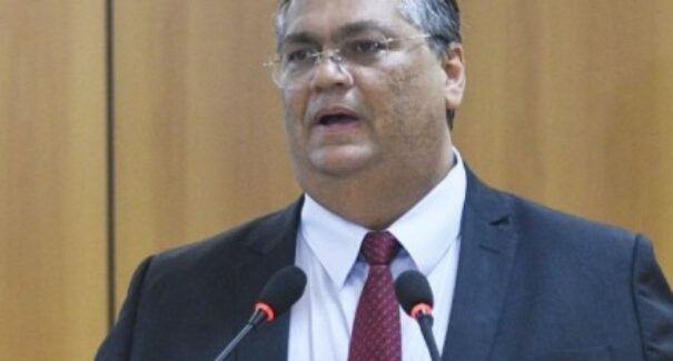 Flávio Dino define recadastramento de armas e ação antiterror como prioridade
