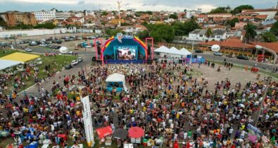 Grande público no primeiro dia do Circuito Beira-Mar do Pré-Carnaval do Maranhão
