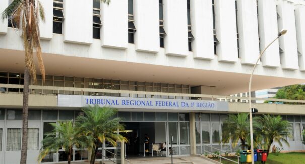 Justiça Federal autoriza recontratação de cubanos do Mais Médicos