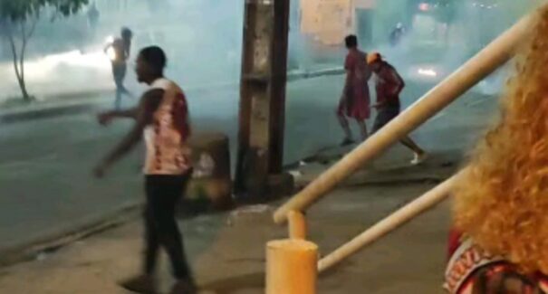 Torcedores entram em confronto e fazem confusão após jogo do Sampaio X Moto