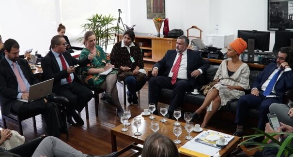 Em reunião, Ministro Paulo Pimenta defende liberdade ao trabalho jornalístico