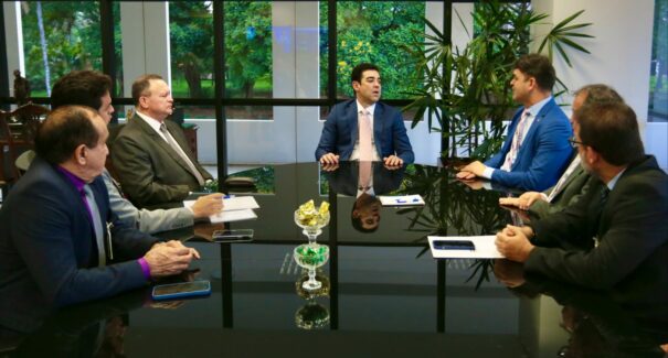 Famem e Brandão buscam solução contra redução do FPM