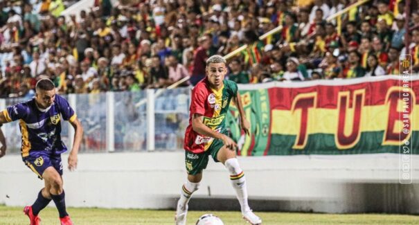 Sampaio Corrêa ganha do IAPE com gol nos acréscimos