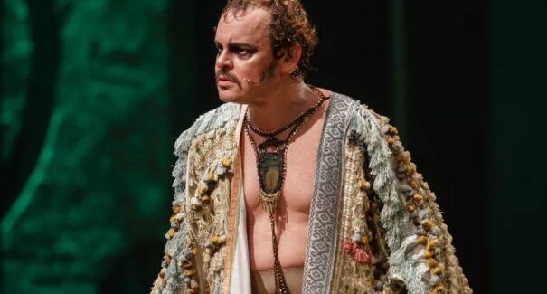 Ator Matheus Nachtergaele apresenta espetáculo musical “Molière”, em São Luís