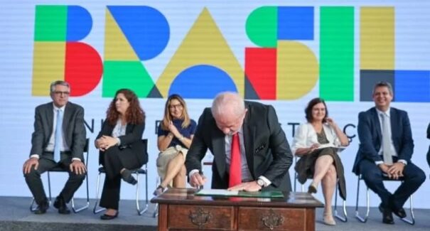 Lei que transforma agentes comunitários em profissionais de saúde é sancionada