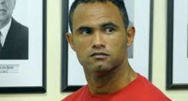 Condenado a 20 anos de prisão, Ex-goleiro do Flamengo, Bruno ganha liberdade condicional