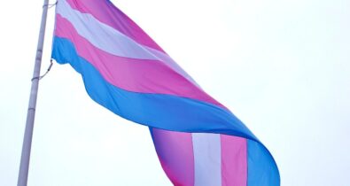 Mutirão para alterar nome de pessoas trans acontece nesta terça-feira (9)