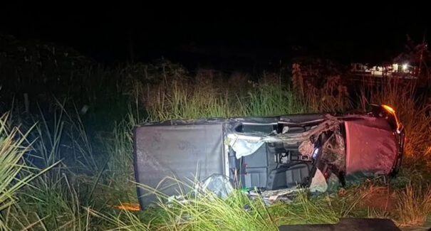 Uma pessoa morre e quatro ficam feridas em acidente na BR-010