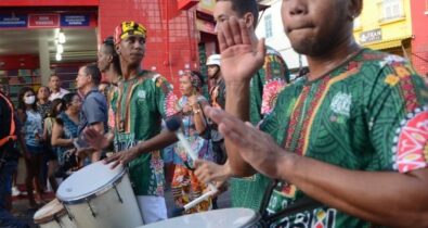 Ruas de São Luís são animadas por musicalidade e energia da cultura negra, no Pré Carnaval