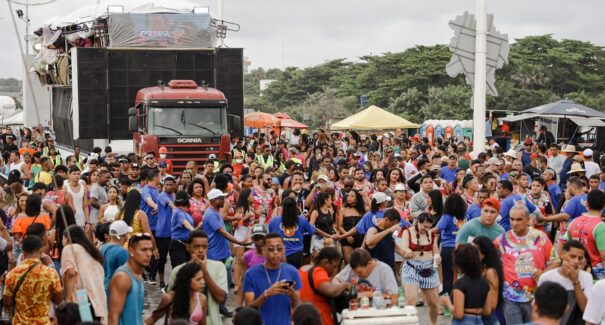 Maiara e Maraísa na programação do Carnaval de São Luís da segunda-feira (20)