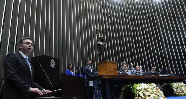 Rodrigo Pacheco é reeleito presidente do Senado