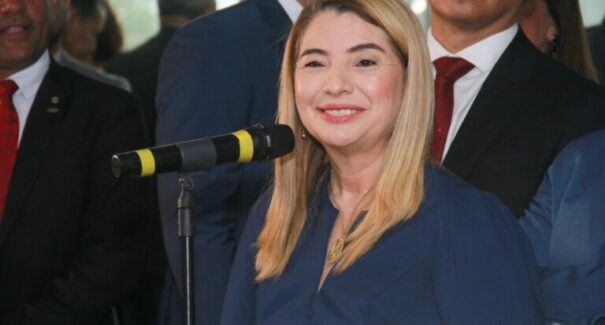 Deputada Iracema Vale assume o governo do Estado, a partir dessa terça-feria (14)