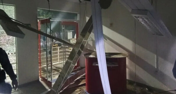 Quadrilha explode agência bancária, em Vila Nova dos Martírios