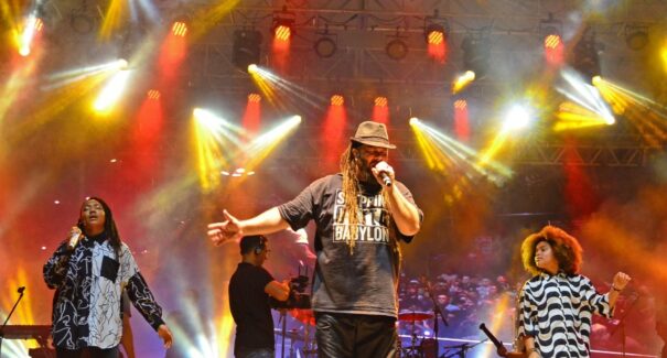 Evento “São Luís Gospel” leva multidão de fiéis para Praça Maria Aragão