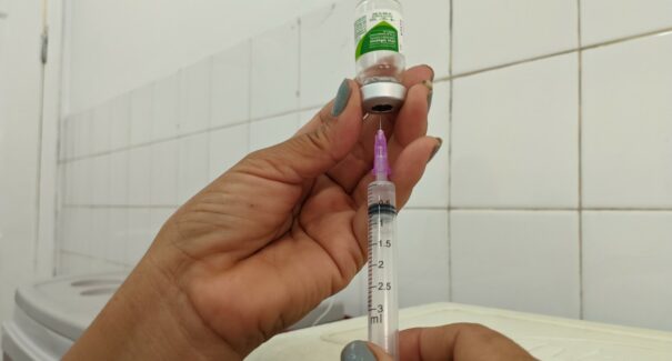 13,5 milhões de pessoas já foram imunizadas com a vacina bivalente