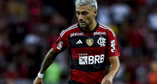 Definição do Campeonato Carioca pode passar pelos pés de dois uruguaios
