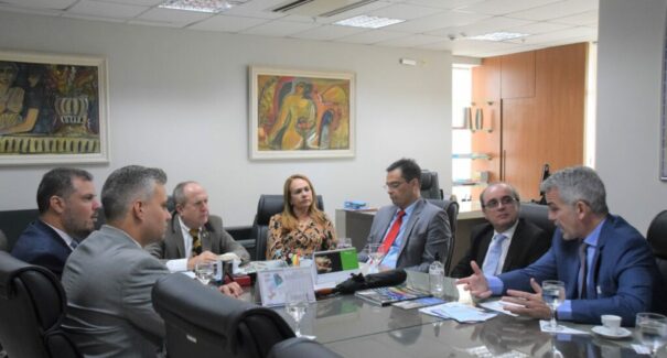 MPMA discute providências com advogados do Shopping Rio Anil após incêndio