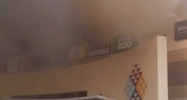Corpo de Bombeiros realiza buscas por possíveis vítimas nas salas de cinema do Shopping