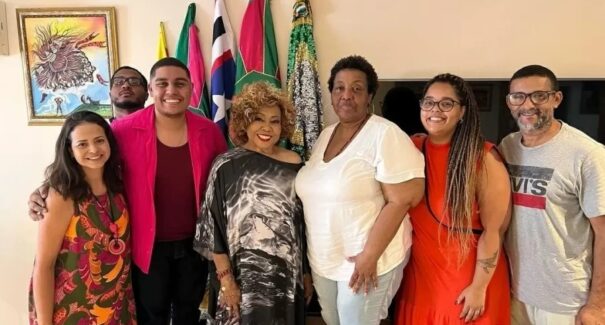 Alcione é destaque no enredo da Mangueira no Carnaval 2024