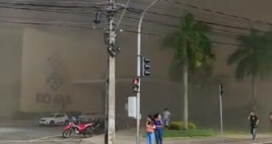 Feridos do incêndio em shopping dão entrada em hospitais de São Luís