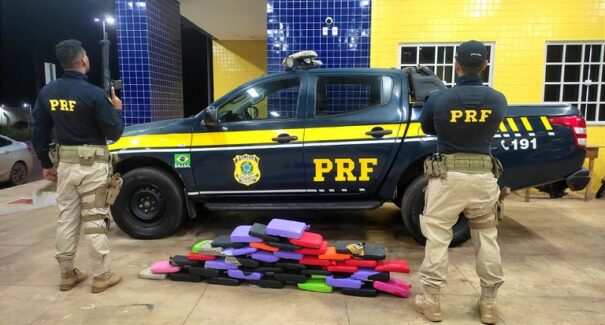 PRF apreende 56 kg de skunk em veículo na BR-230 em Balsas