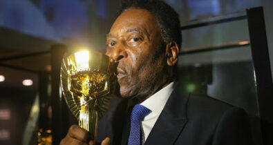 Pelé é homenageado com inclusão de seu nome no dicionário Michaelis
